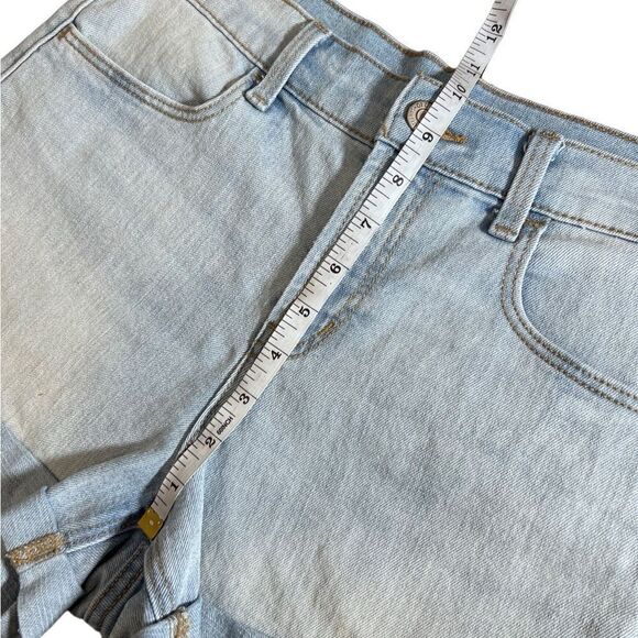 Old Navy rolled bottom jeans shorts light denim size 6 - Picture 10 of 11